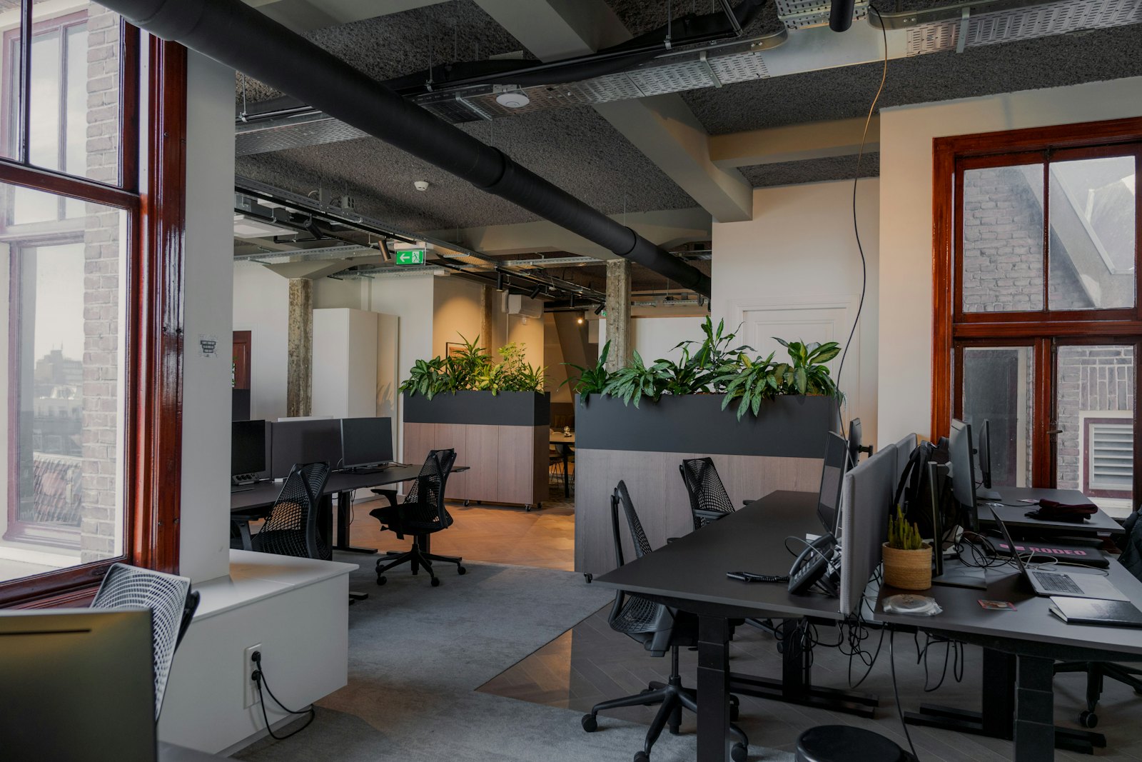 Plateau de bureaux construit et occupé